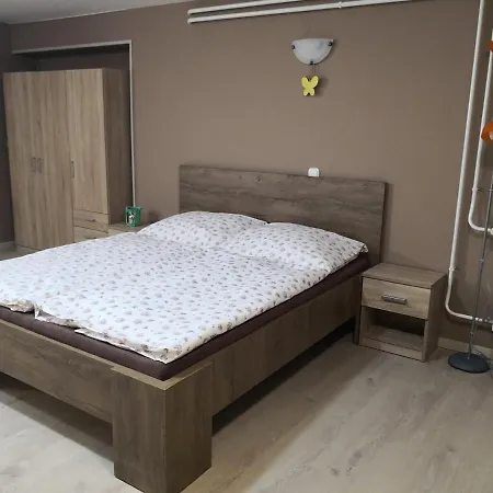 Berc Apartman Egerszalok Exterior photo